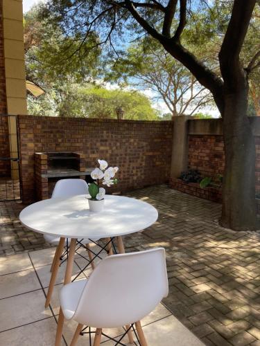 Taman di luar Thorntree Self Catering Apartment, Witbank