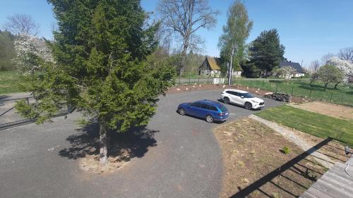 Φωτογραφία από το άλμπουμ του Srebrna Chata, Góry Izerskie, Apartament "Leśne Opowieści" σε Wolimierz