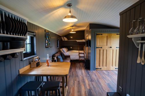 Dapur atau dapur kecil di Cherry Tree Lodge