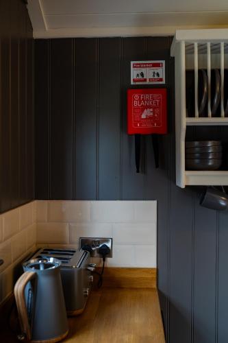Dapur atau dapur kecil di Cherry Tree Lodge