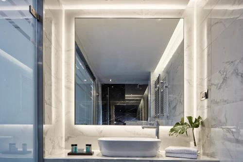 Koupelna v ubytování Antigon Urban Chic Hotel, Thessaloniki