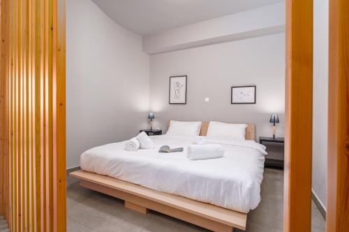 IVY Apartments in the Heart of Athens