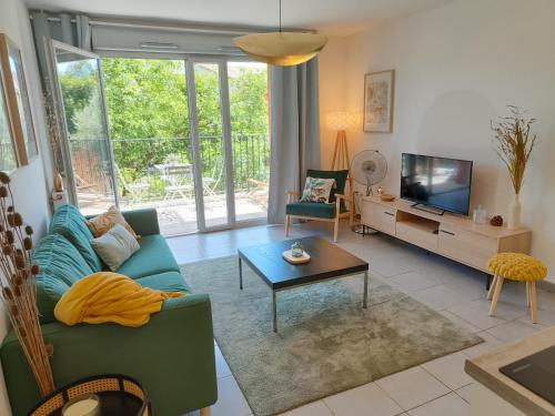 Chambre privée dans appartement partagé avec balcon calme & dégagé