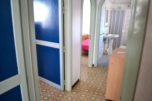 Ένα μπάνιο στο Casa Umi al primo piano per 7 pax