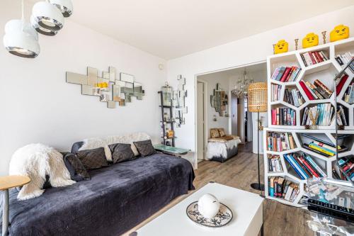 Photo de la galerie de l'établissement GuestReady - Appt spacieux à Asnières-sur-Seine, à Asnières-sur-Seine