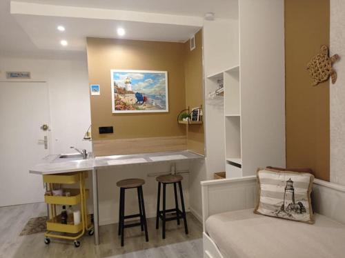 Un petit nid douillet en front mer et vue St Jean