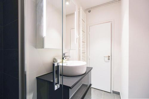 GuestReady - Apt de luxe Proche de la Tour Eiffel