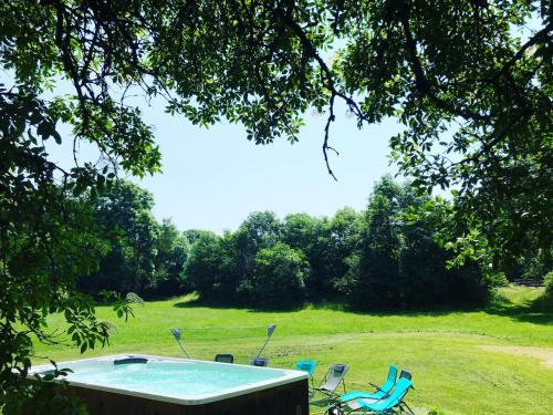 Domaine de Tapies 2 gites jusqu à 19 personnes