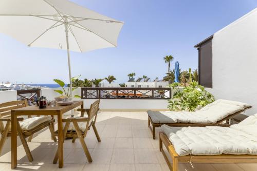 Sea view APT Puerto del Carmen