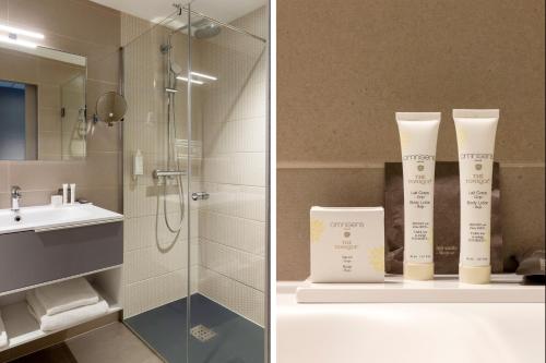 2 immagini di un bagno con doccia e lavandino di James Boutique Hôtel Colmar centre a Colmar