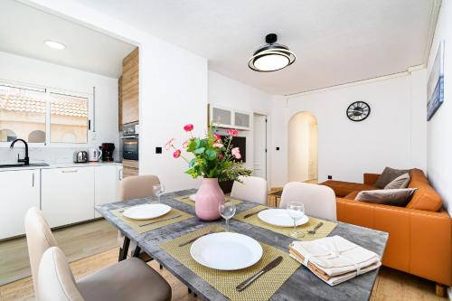 Modern apartment-beach-Aceqion-Torrevieja PMT18