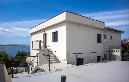 2 Bedroom Stunning Apartment In Dramalj