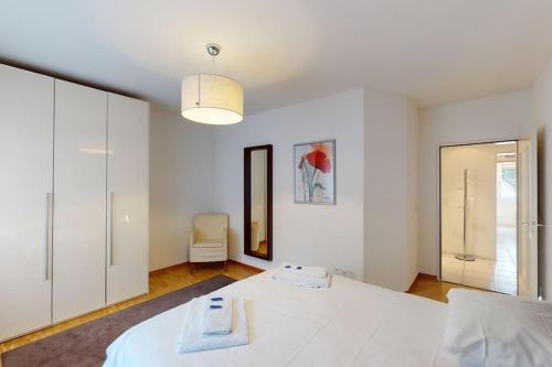 Executive 1 bedroom flat, city center (Hammer 1)