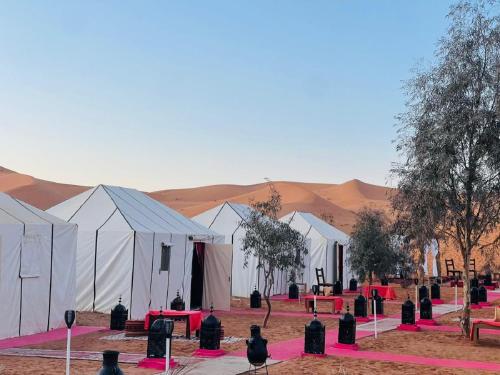 Gallery image of Erg chebbi khamlia desert camp in Merzouga