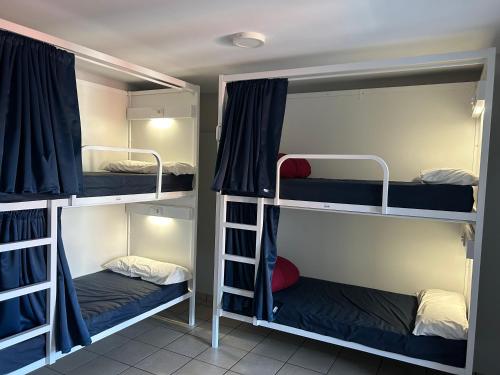 Posteľ alebo postele v izbe v ubytovaní Albergue San Anton