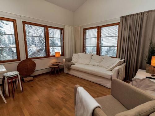 Et opholdsområde på Holiday Home Kesä-iikka 4 by Interhome