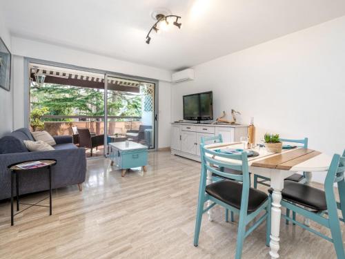 Apartment Les cyclades by Interhome