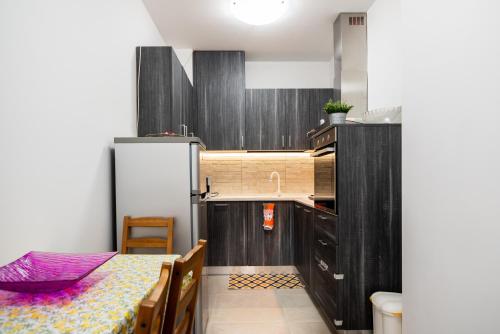 Kuchyňa alebo kuchynka v ubytovaní la casa dei limoni