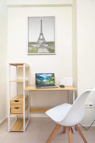 Bella Vista Apartment in the city center by BiNoBi!