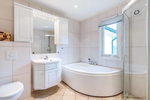 Et badeværelse på Fantastisk opplevelse i sør! Nydelig & avslappende