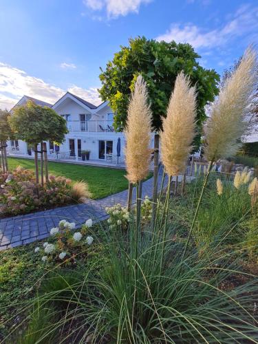 Gallery image of BADEBUDE 3 Ferienhaus im Hampton Style in Oldenburg in Holstein