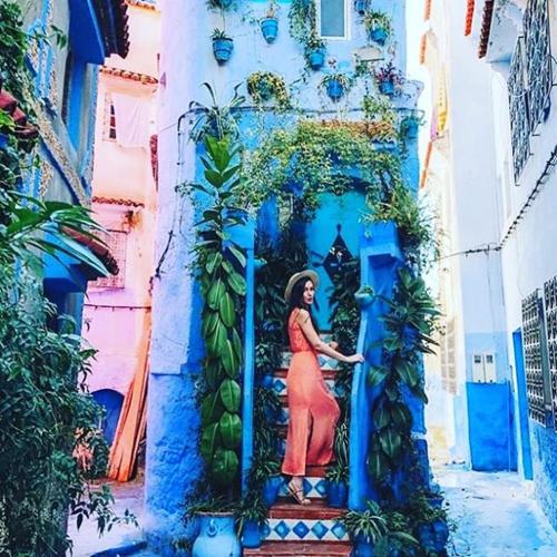 a mural of a woman painted on the side of a building at Casa Plasa Grande CHAOUEN in Chefchaouene