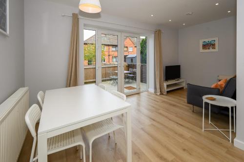 Dings House With FREE Parking In Super Central South West City Location By STAE-Homes photo 12