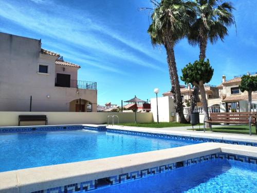 Piscina de la sau aproape de Vrijstaande villa Torrevieja Casa Oeste