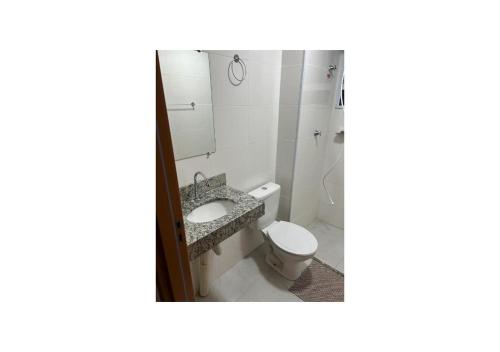 Ванна кімната в Apartamento ar cond Araçatuba/Birigui 2 quartos