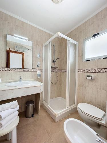 Koupelna v ubytování Hotel Noguera El Albir