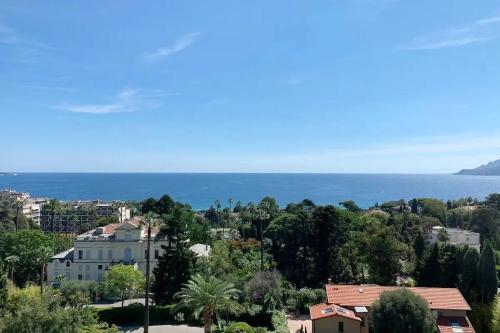 Appartement vue mer proches plages et congrès