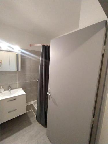 Een badkamer bij Apartment Center