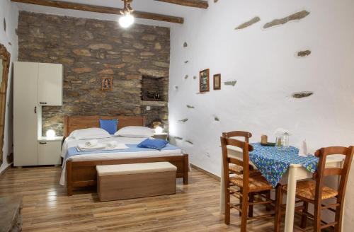 Gambar di galeri bagi Karastamati΄s Tower House di Ándros