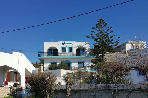 VOULAS GARDEN 4FAMILY APT