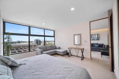 Ένα ή περισσότερα κρεβάτια σε δωμάτιο στο BALTIA Luxurious One Bedroom Ap