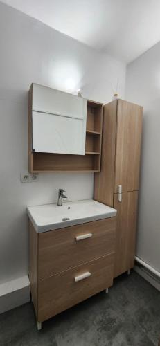 Photo de la galerie de l'établissement CHAMBRE DANS APPARTEMENT LES GRANDS NOELs, à Saint-Sébastien-sur-Loire