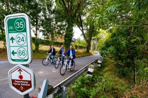 Cykling ved Sandpiper eller i nærheden