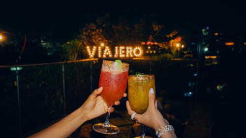 Nápoje v ubytování Viajero Medellín Hostel