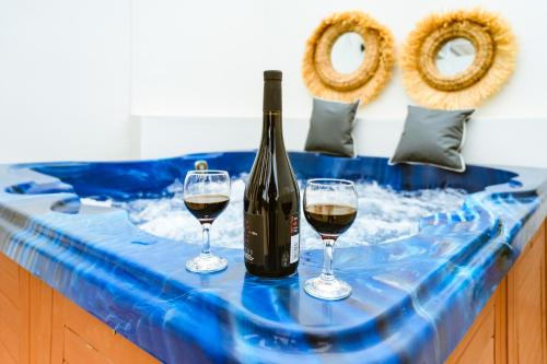 Minuman di Erotokritos Deluxe Suite With Jacuzzi