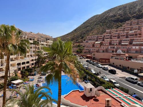 Castle Harbour Studio - Heated pool & 300MB WI-FI