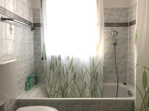 Ванная комната в Eifel-House - FeWo