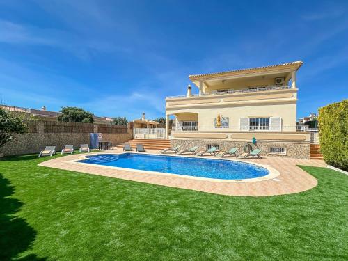 Luxury Holiday Villa Pescadinha near Beach, Albufeira