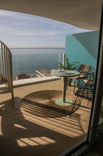 Panoramic Seaview Penthouse The Wave