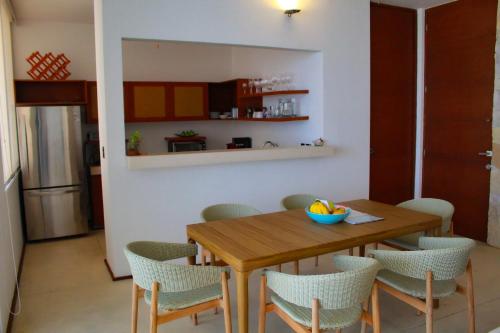Kuchyň nebo kuchyňský kout v ubytování Patmos ocean view 3 bedroom house