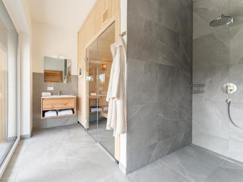 A bathroom at Vista Lodge