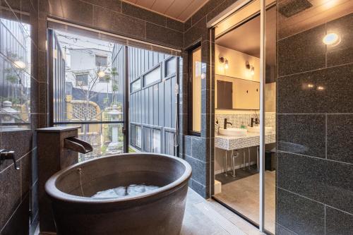 Bijou Suites Chaya