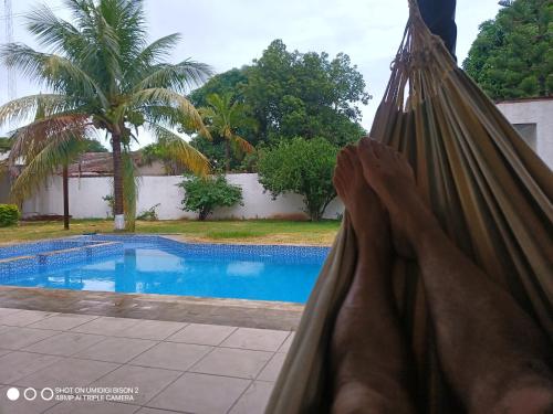 Kolam renang di atau dekat dengan The Honey Moon