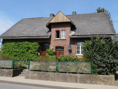 Gallery image of Former village school in Stockhausen-Illfurth