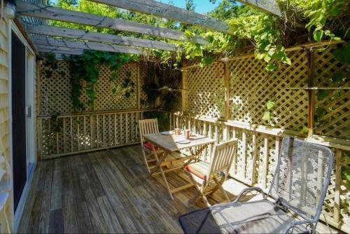 Balkoni atau teres di Your Beach house on the island