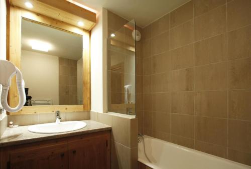 Kúpeľňa v ubytovaní Val Ecrins - 11 - Appart de charme- 8 pers